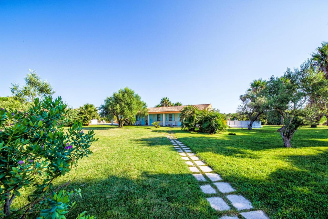 Agriturismo Is Cortillaris Cabras Exterior photo