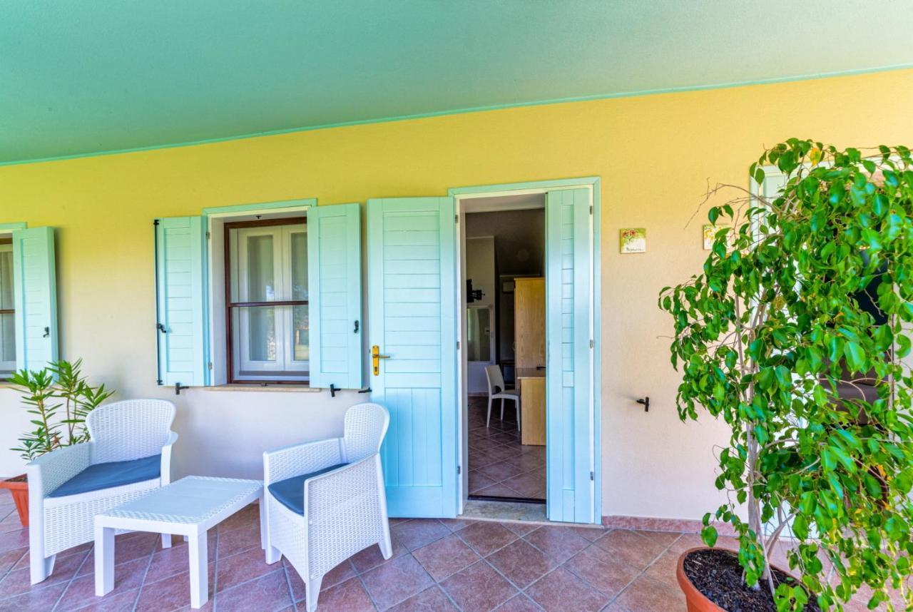 Agriturismo Is Cortillaris Cabras Exterior photo